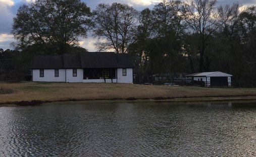 House in Powder Springs, Georgia, United States 1