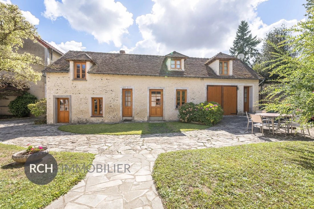 House in Bercheres-sur-Vesgre, Centre-Val de Loire, France 2 - 16916137