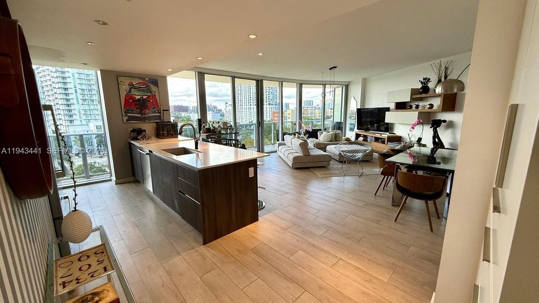 Condo in Miami, Florida, United States 5 - 16915438