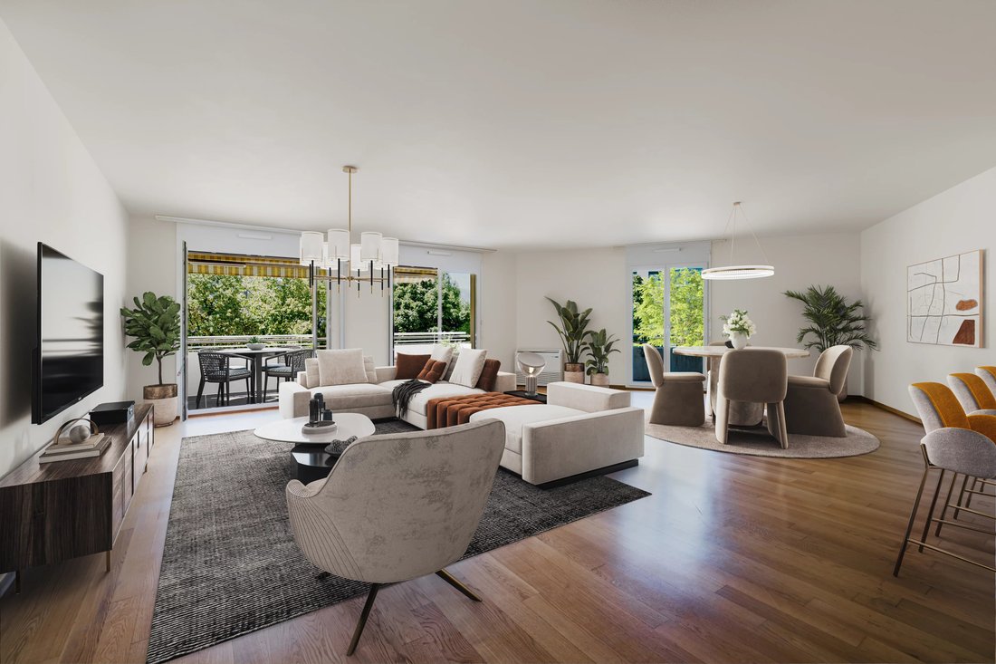 Bright Apartment With Large Living Room, Balcony And Two Parking Spaces