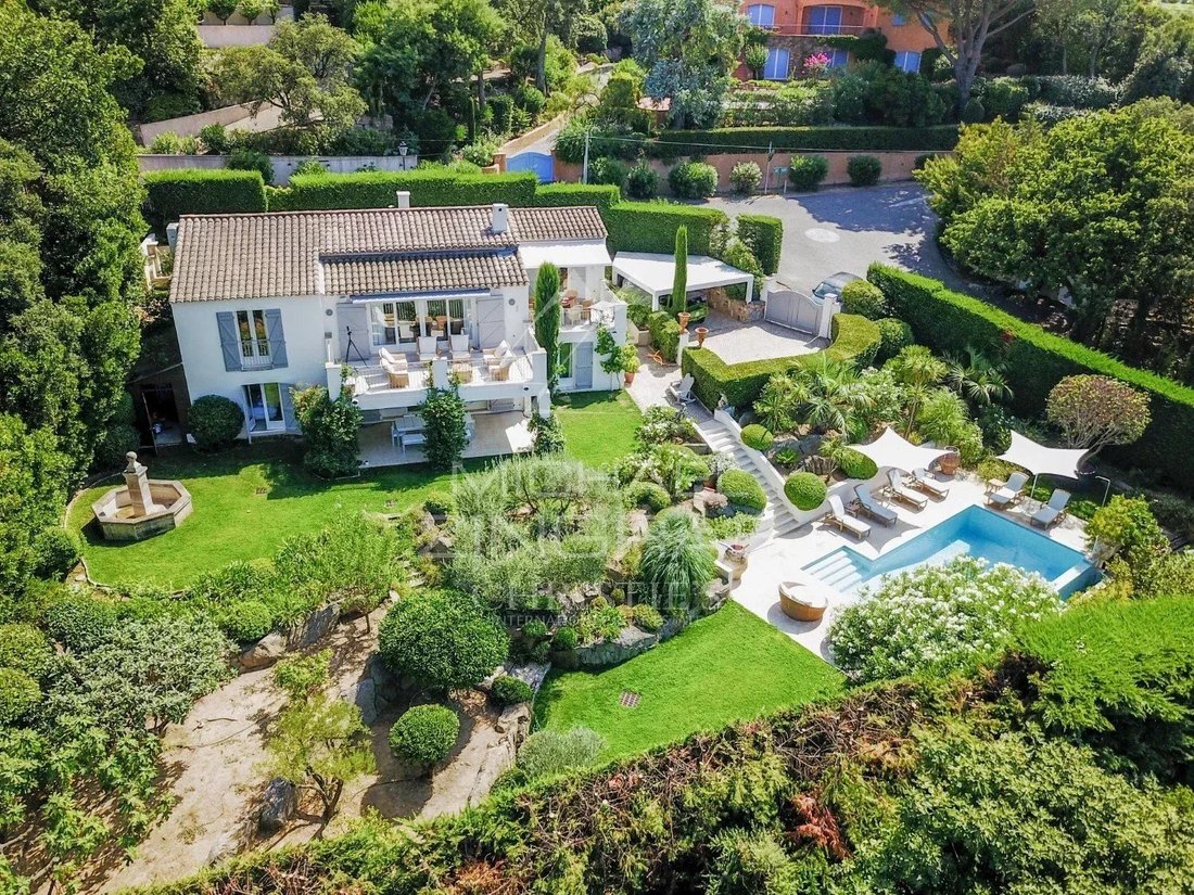 Villa in Gassin, Provence-Alpes-Côte d'Azur, France 1 - 16815019