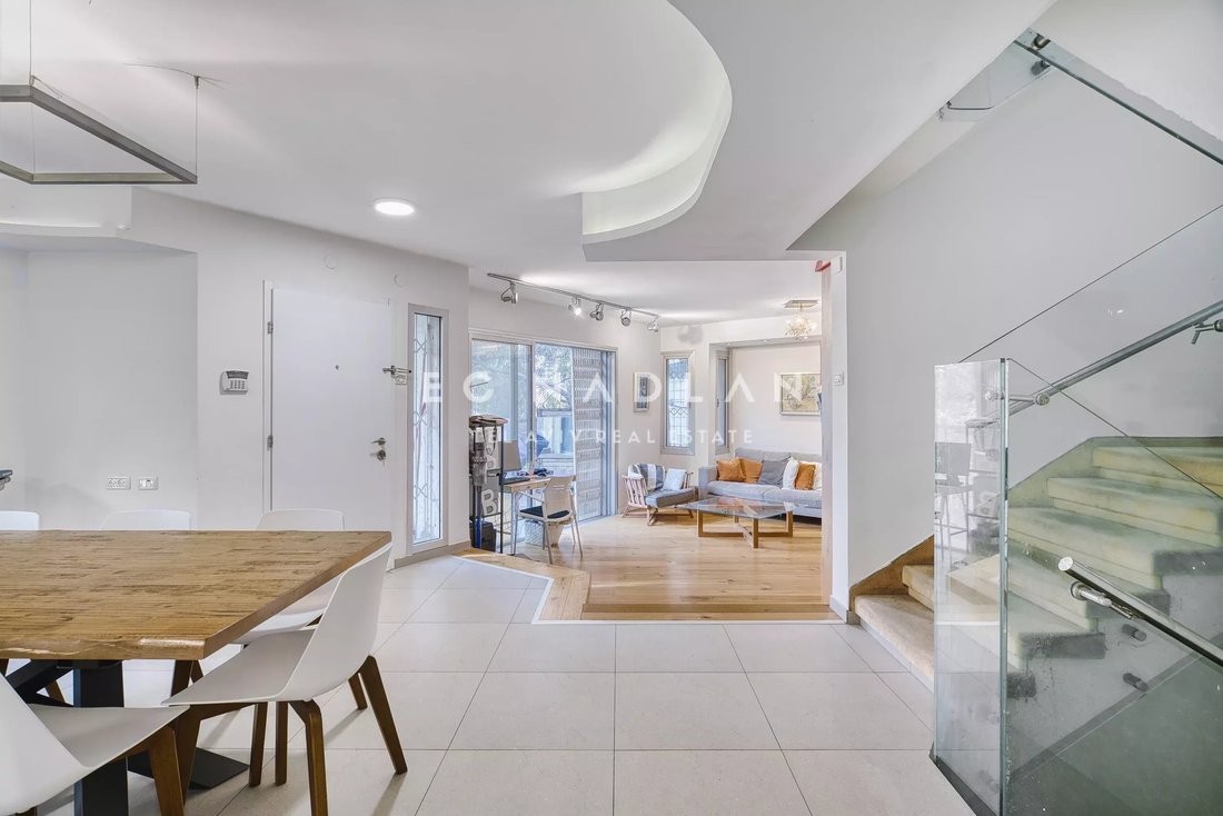 House in Tel Aviv-Yafo, Tel Aviv District, Israel 1 - 16915709