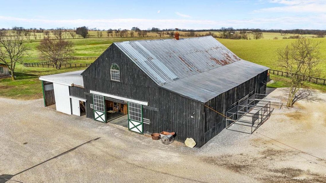 Paris, Kentucky, United States 5 - 16916043