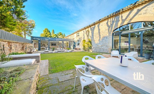 Sale Of Equestrian Estate Aimargues, 260m² 6 Rooms 1,050,000€ With Swimming Pool