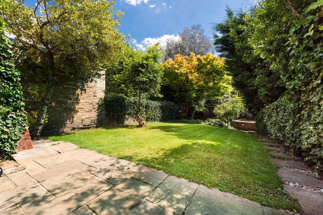 House in Swiss Cottage, Camden, England 1 - 16915484