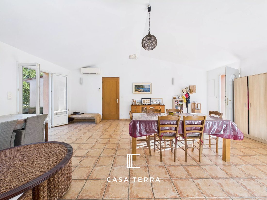 Villa in Sainte-Lucie-de-Porto-Vecchio, Corsica, France 2 - 16916159