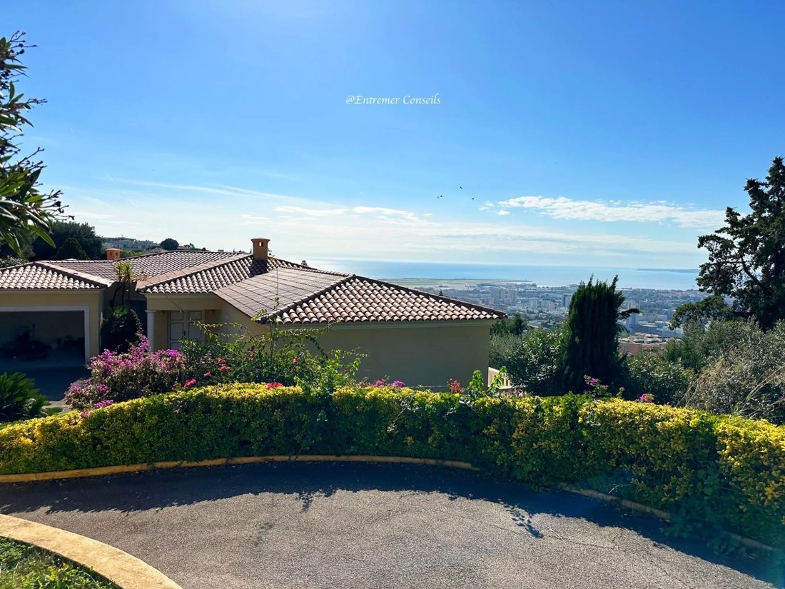 Casa en Niza, Provenza-Alpes-Costa Azul, Francia 1 - 16915444