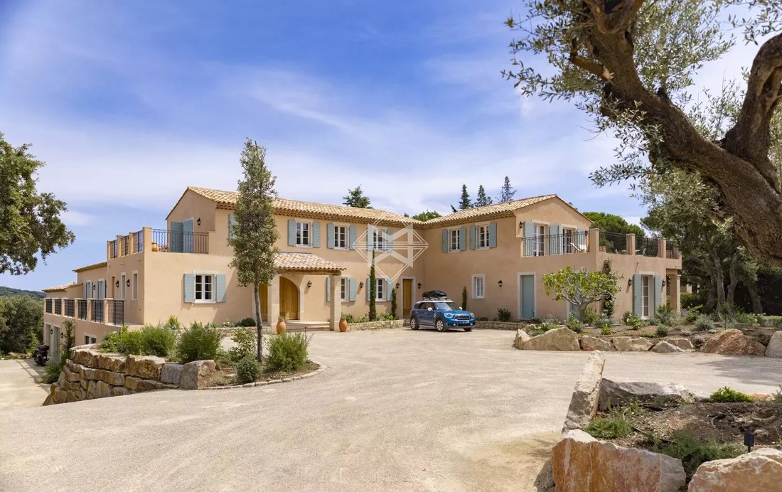 Villa in La Croix-Valmer, Provence-Alpes-Côte d'Azur, France 3 - 16916085