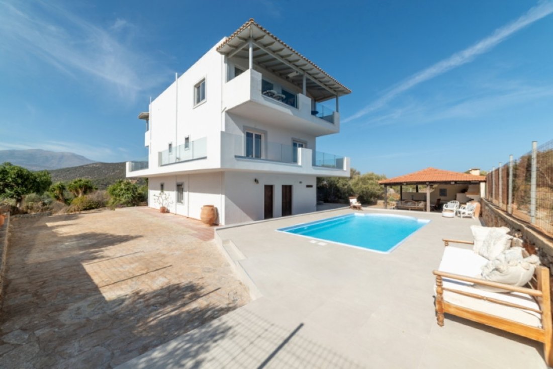 Villa in Community of Kritsa, Agios Nikolaos Municipal Unit, Greece 2 - 16915686