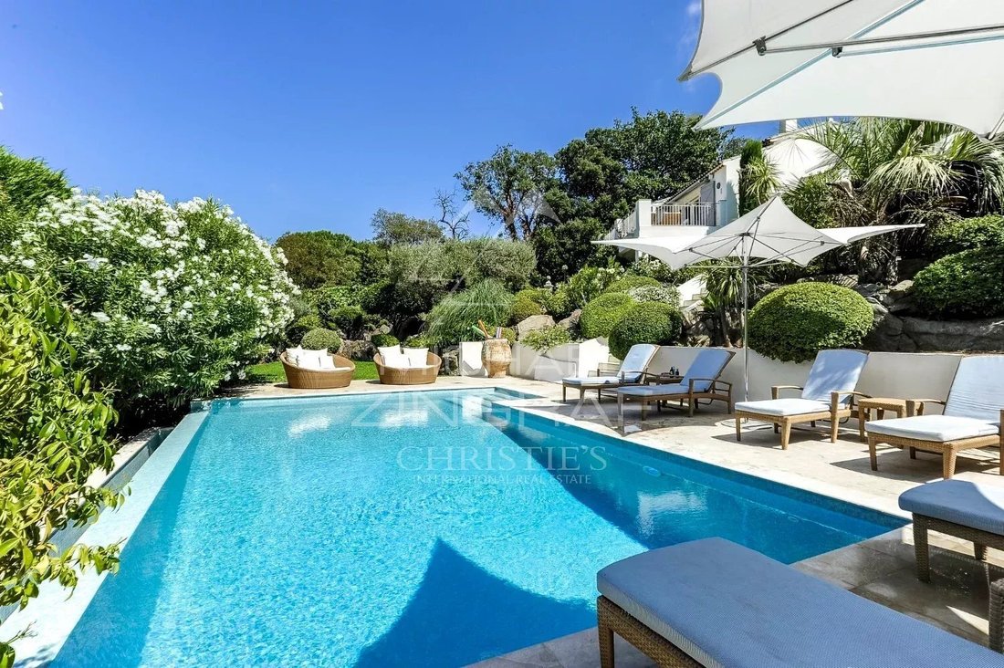 Villa in Gassin, Provence-Alpes-Côte d'Azur, France 4 - 16815019