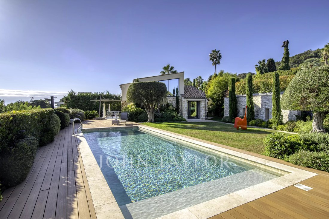 Villa in Cannes, Provence-Alpes-Côte d'Azur, France 1 - 16916177