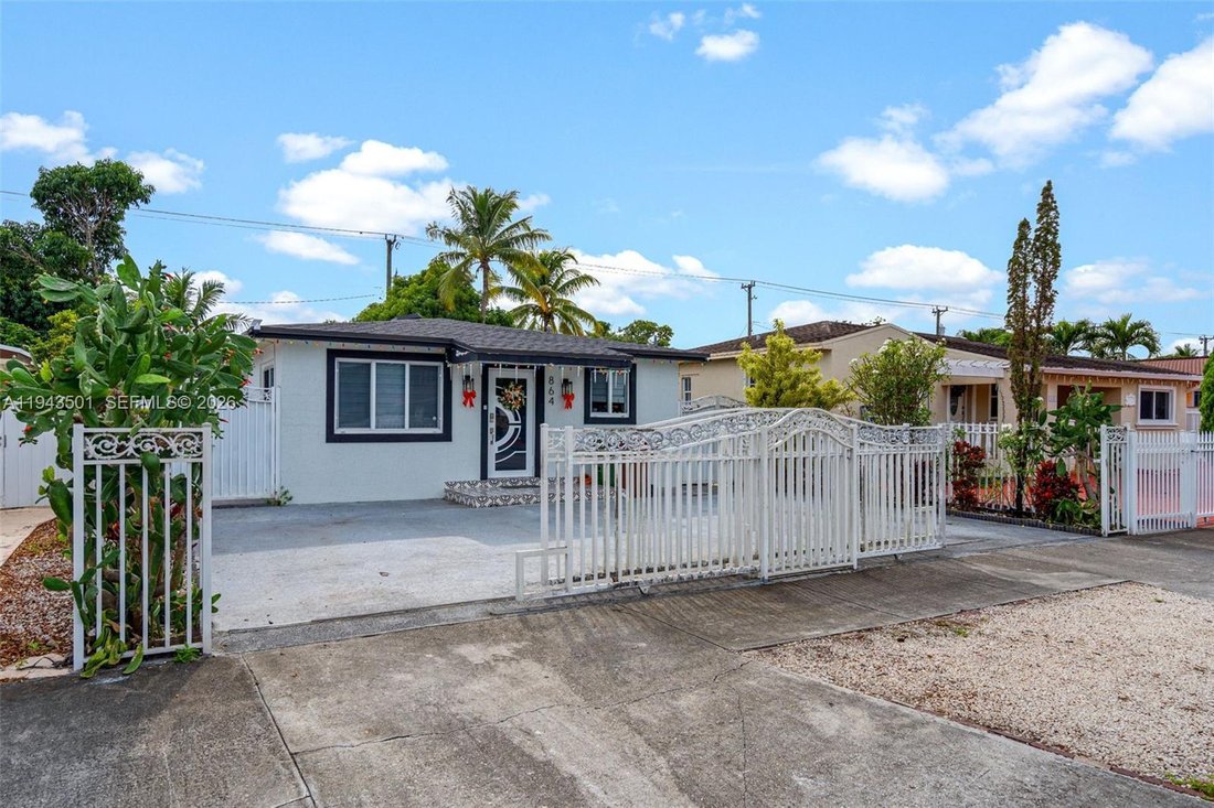 House in Hialeah, Florida, United States 2 - 16915441