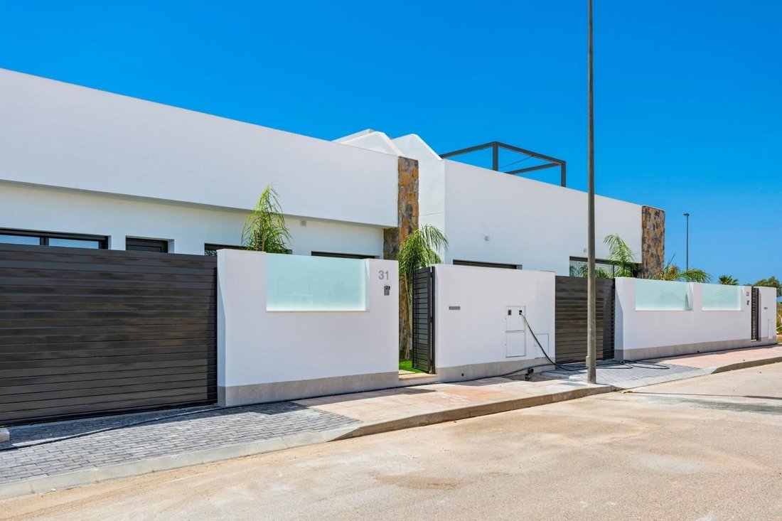 Villa in Los Alcazares, Región de Murcia, Spain 3 - 16916249