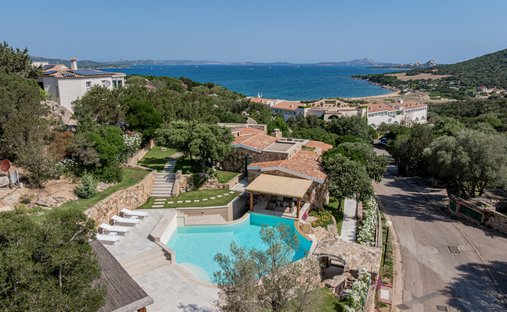 Villa in Nughedu Santa Vittoria, Sardinia, Italy 1