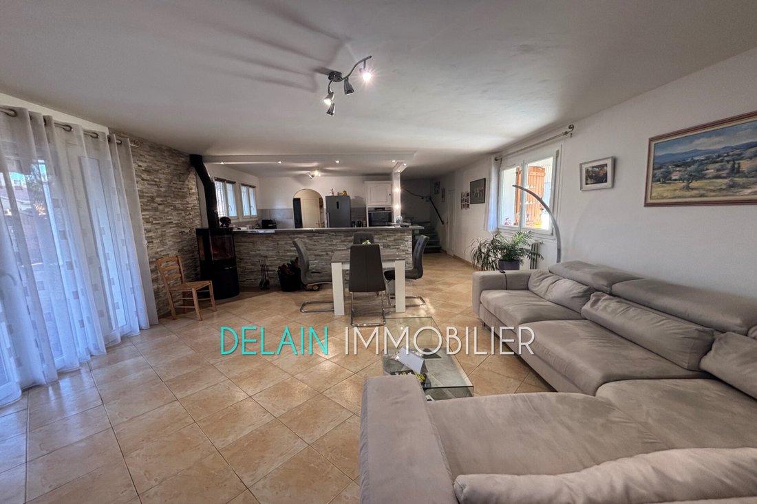 Villa in Cagnes-sur-Mer, Provence-Alpes-Côte d'Azur, France 5 - 16915943