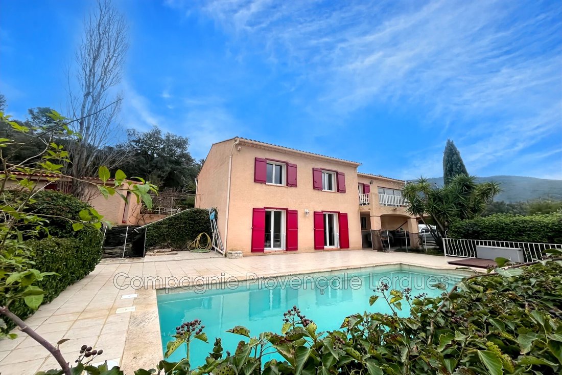 Villa in Solliès-Toucas, Provence-Alpes-Côte d'Azur, France 1 - 16905204