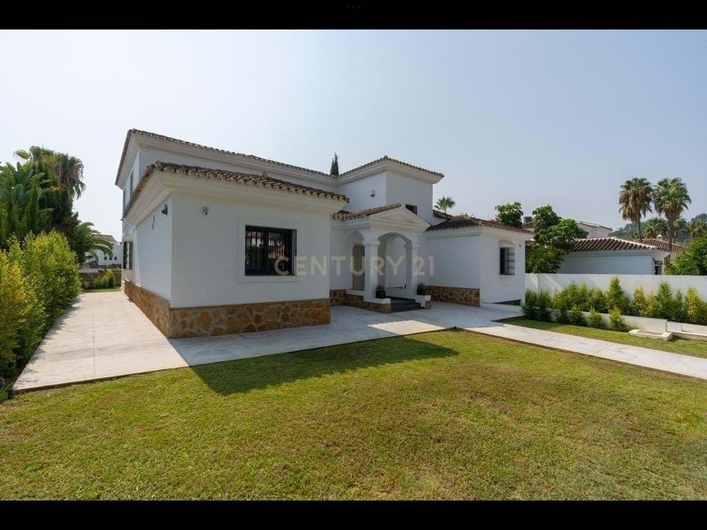 Villa in Nueva Andalucia, Marbella, Spain 3 - 16916233