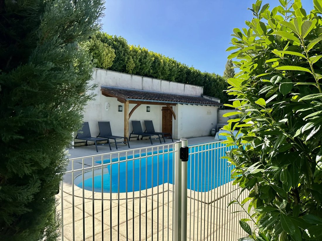 House in Aubeterre-sur-Dronne, Nouvelle-Aquitaine, France 2 - 16918925