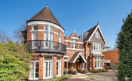 Townhouse in Childs Hill, Barnet, England 1