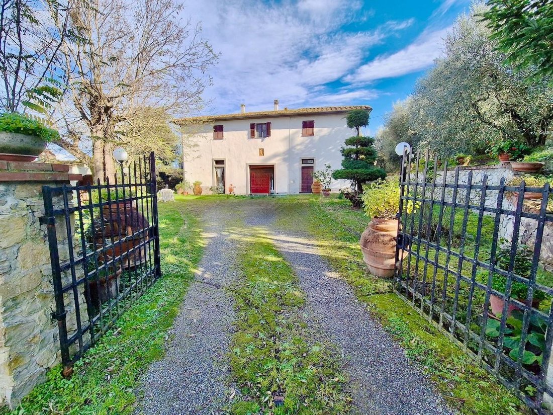 Casa de Campo en Peccioli, Toscana, Italia 1 - 16917752
