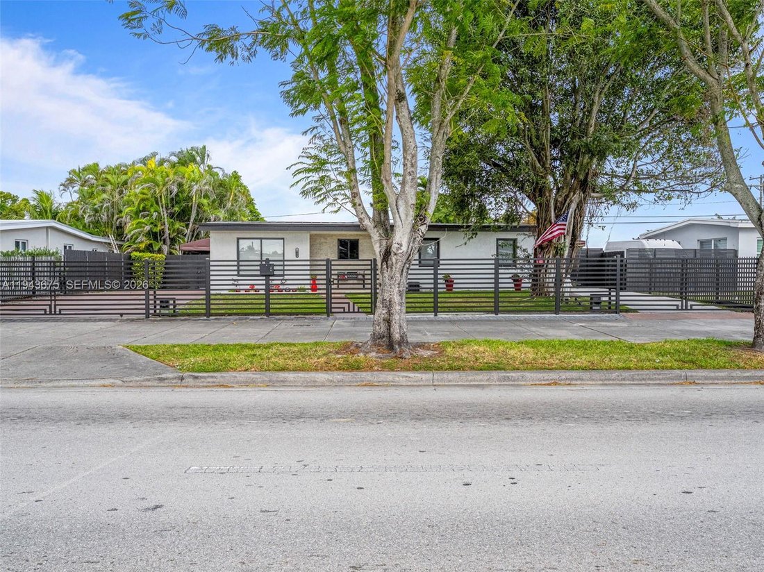House in Miami, Florida, United States 2 - 16916764