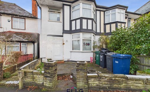 House in Golders Green, Barnet, England 1