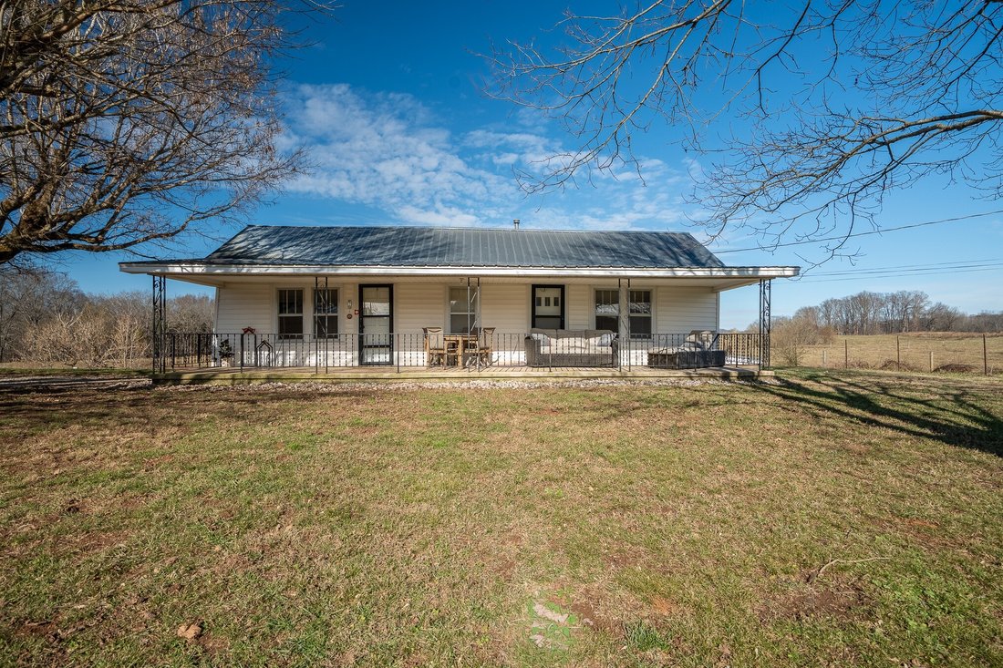 House in Sparta, Tennessee, United States 3 - 16920101