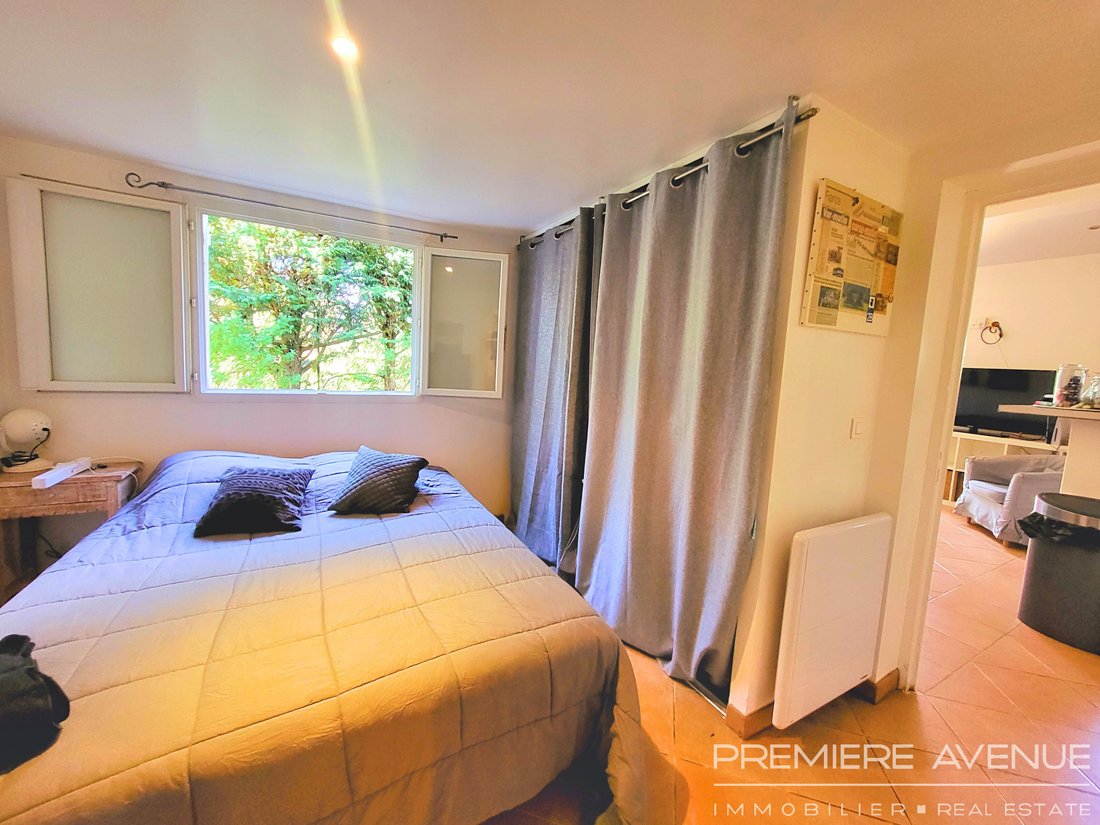 Villa in Ville-Les Saquedes-Le Bouillonnet, Sainte-Maxime, France 4 - 16917370