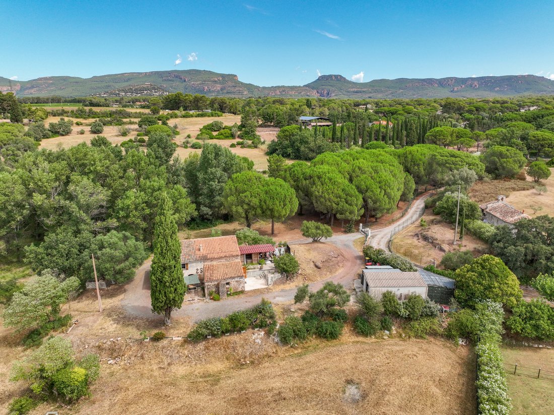 House in Ecarts, Roquebrune-sur-Argens, France 3 - 16918529