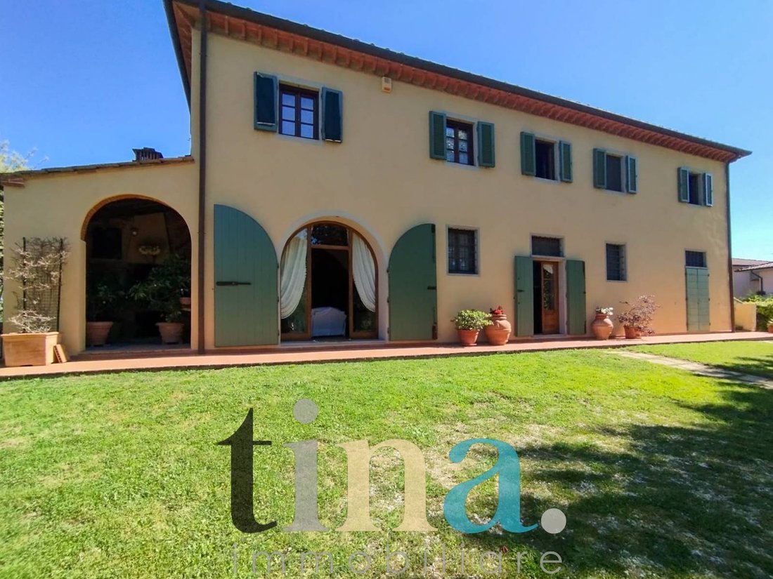 Landhaus in Crespina Lorenzana, Toskana, Italien 1 - 16917562