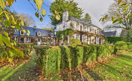 House in Golf, Queven, France 1