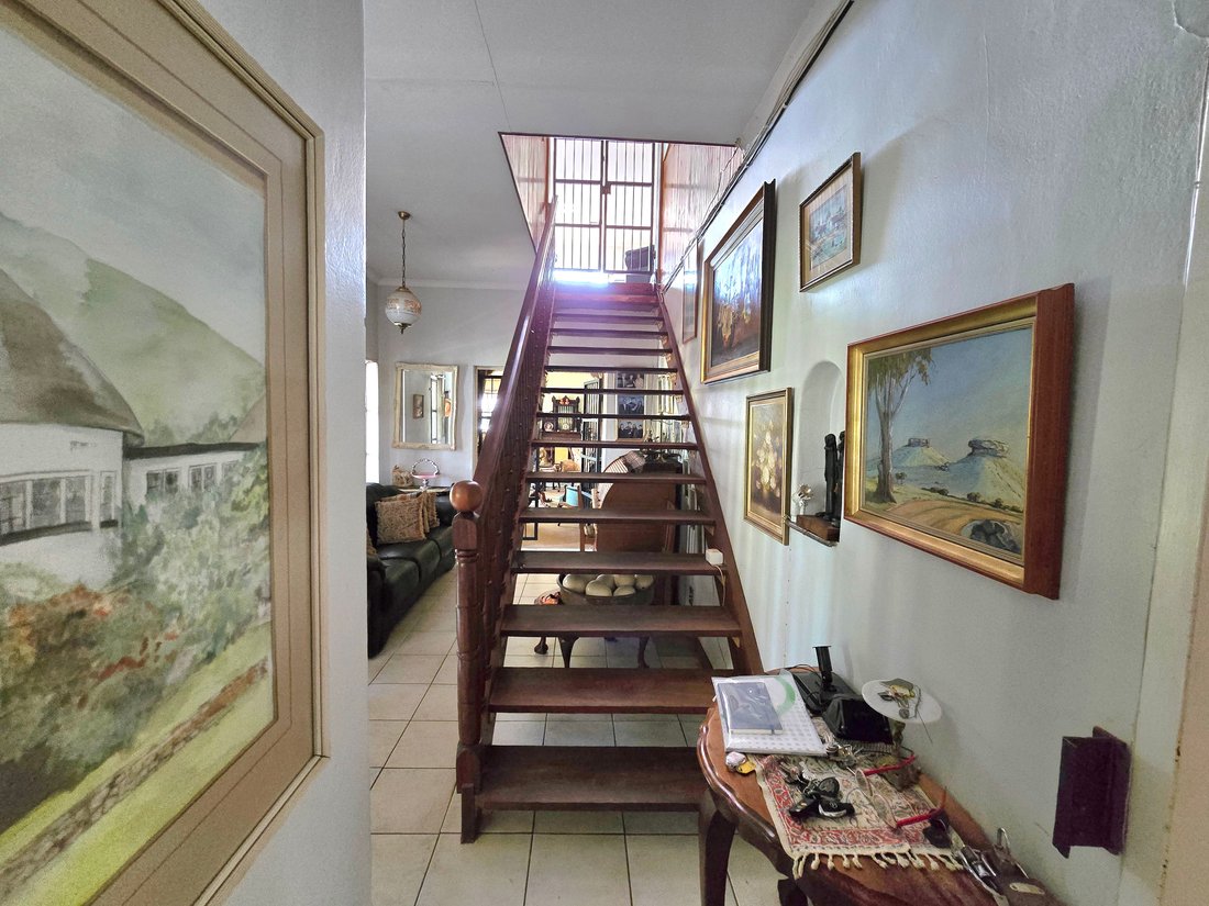 Estate in The Orchards, Gauteng, South Africa 4 - 16577057
