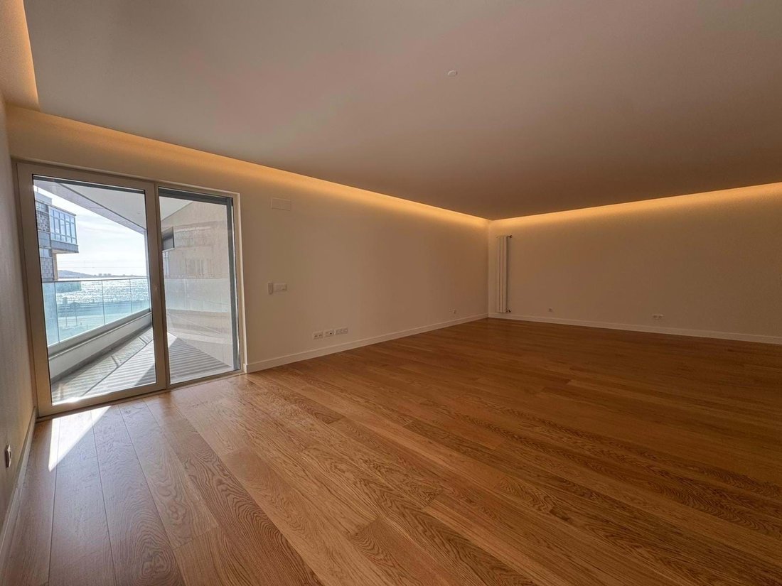 Apartment in Alges, Linda-a-Velha e Cruz Quebrada-Dafundo, Lisbon, Portugal 3 - 12281537