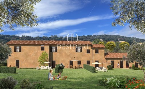 Apartment in Castle of Castiglione, Castiglione della Pescaia, Tuscany 1
