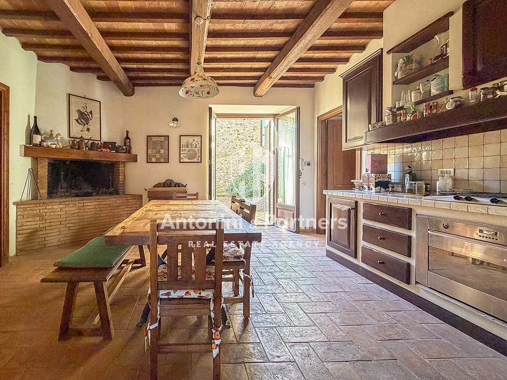 Country House in Ficulle, Umbria, Italy 1 - 16917584