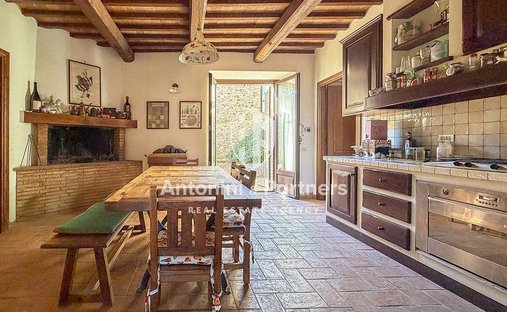 Country House in Ficulle, Umbria, Italy 1