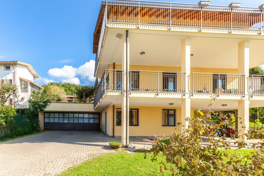 Villa in Comerío, Lombardy, Italy 3 - 16919619