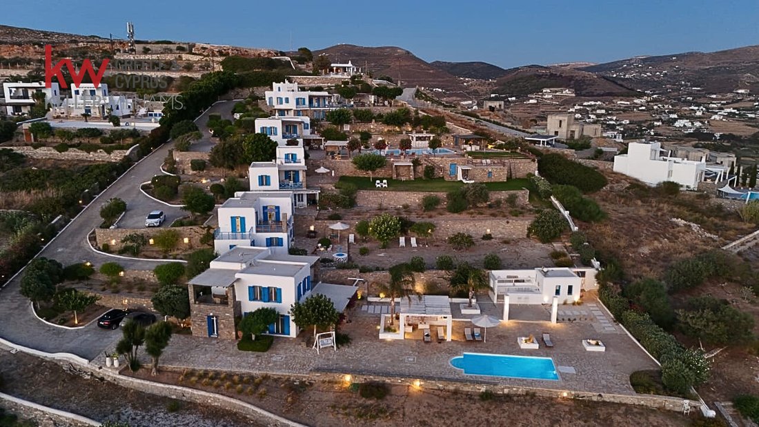 Villa in Paros, Aegean, Greece 2 - 16920033