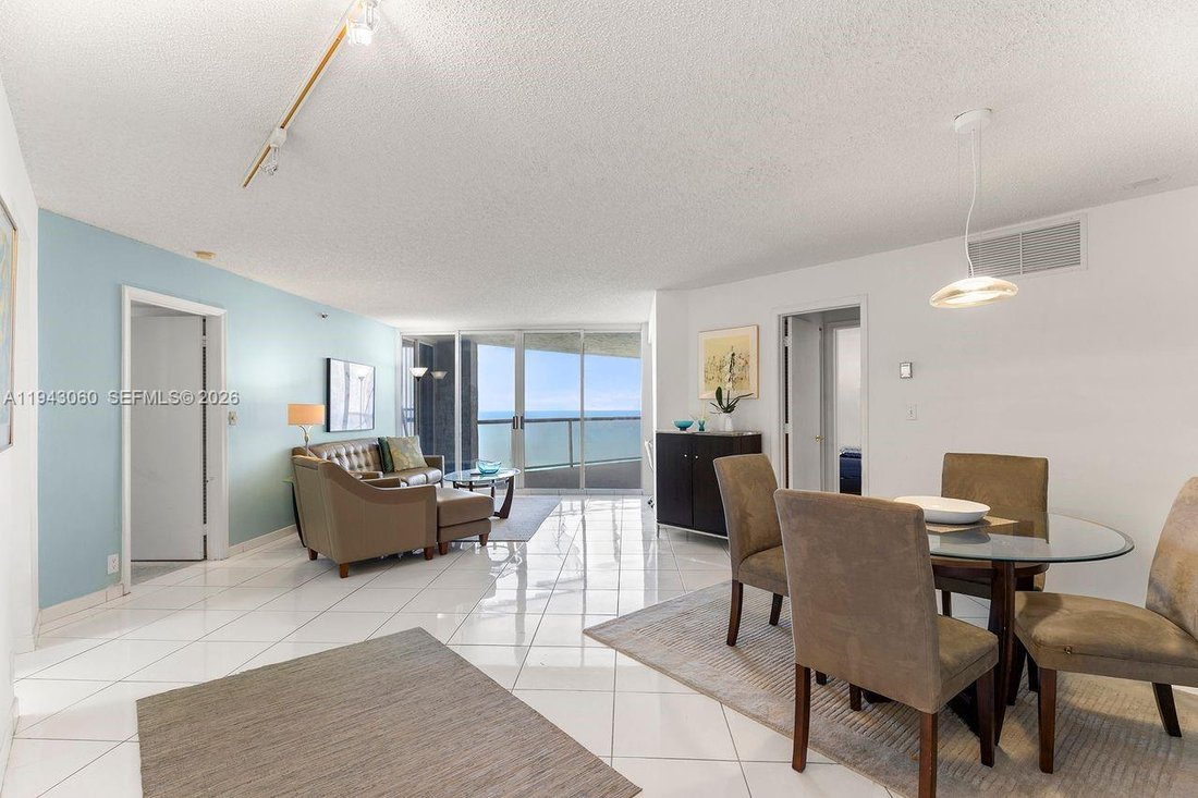 Condo in Miami Beach, Florida, United States 2 - 16919108