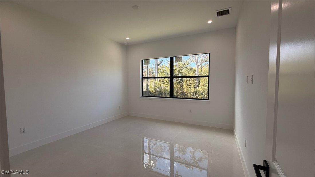 House in Naples, Florida, United States 5 - 16916876