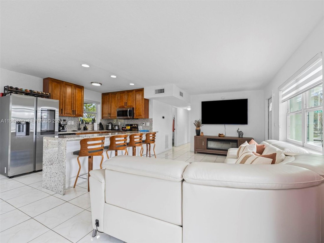 House in Miami, Florida, United States 5 - 16916815
