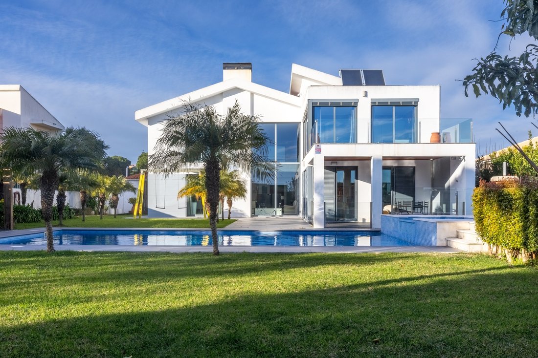 House in Oeiras e Sao Juliao da Barra, Paco de Arcos e Caxias, Lisbon, Portugal 1 - 16919553