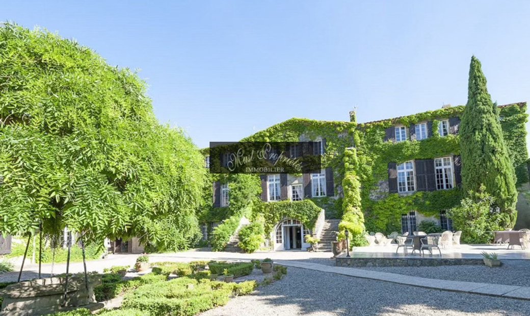 Luxury XVI Century Chateau Hotel In Occitanie