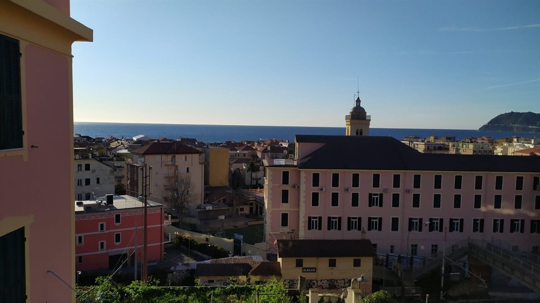 Apartment in Central Hill, Alassio, Liguria 1 - 16920406