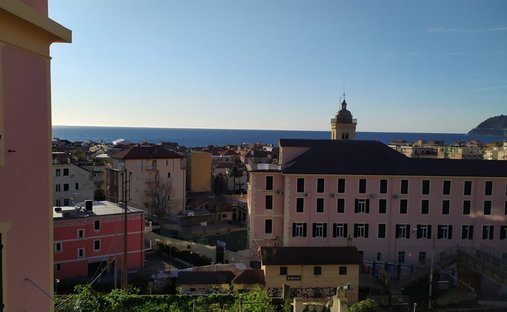 Apartment in Central Hill, Alassio, Liguria 1