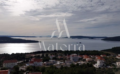 Land in Seget Donji, Split-Dalmatia County, Croatia 1