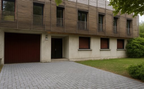 House in Jean Moulin, Le Bouscat, France 1