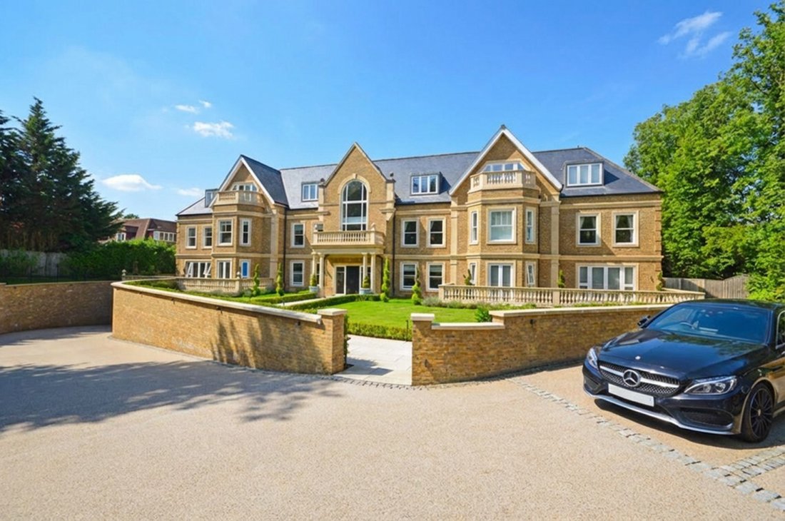 House in Cockfosters, Enfield, England 1 - 16917078