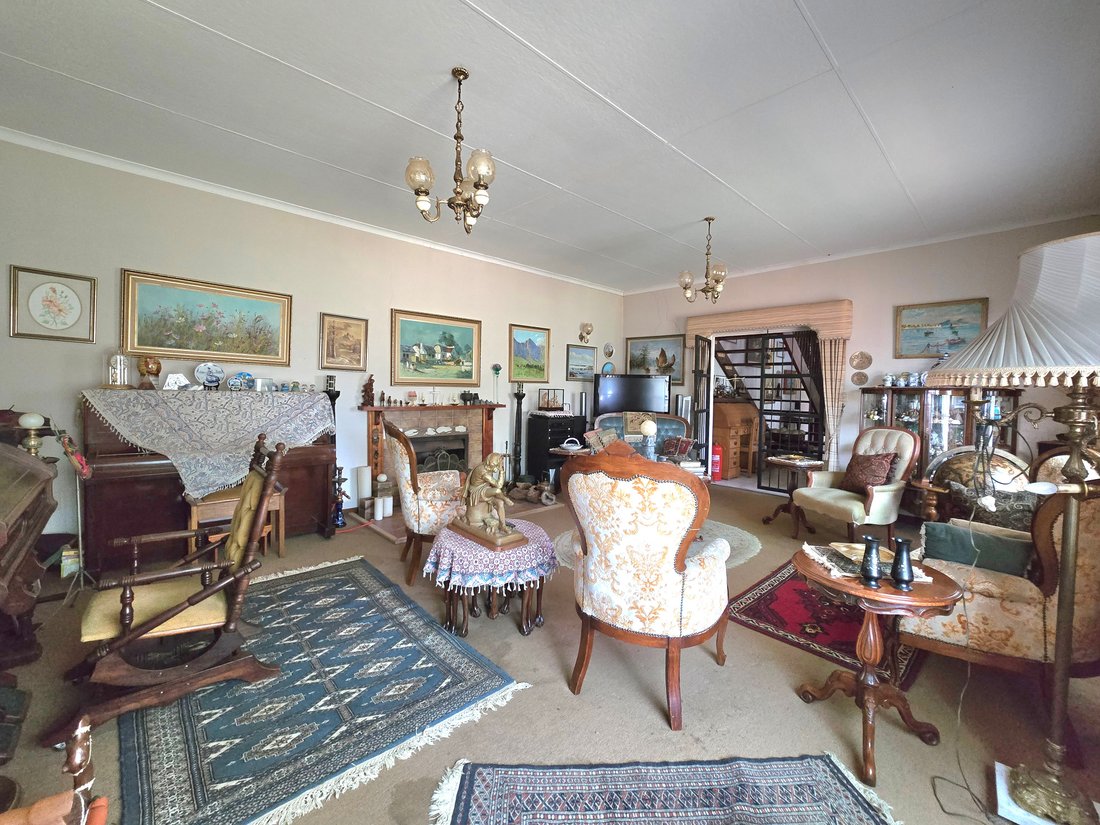 Estate in The Orchards, Gauteng, South Africa 5 - 16577057
