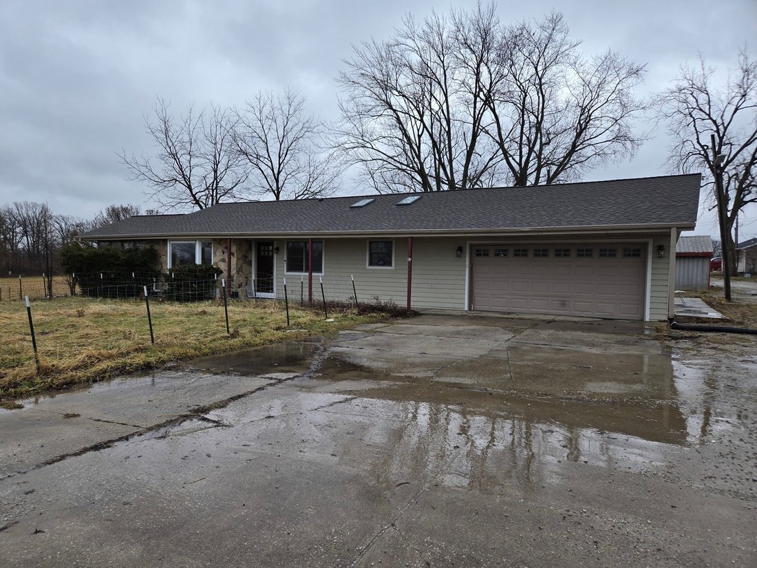 House in Crete, Illinois, United States 1 - 16917032